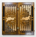 Нарды резные "Герб РФ" 60х60 прямые плетеный узор по периметру, Ереван